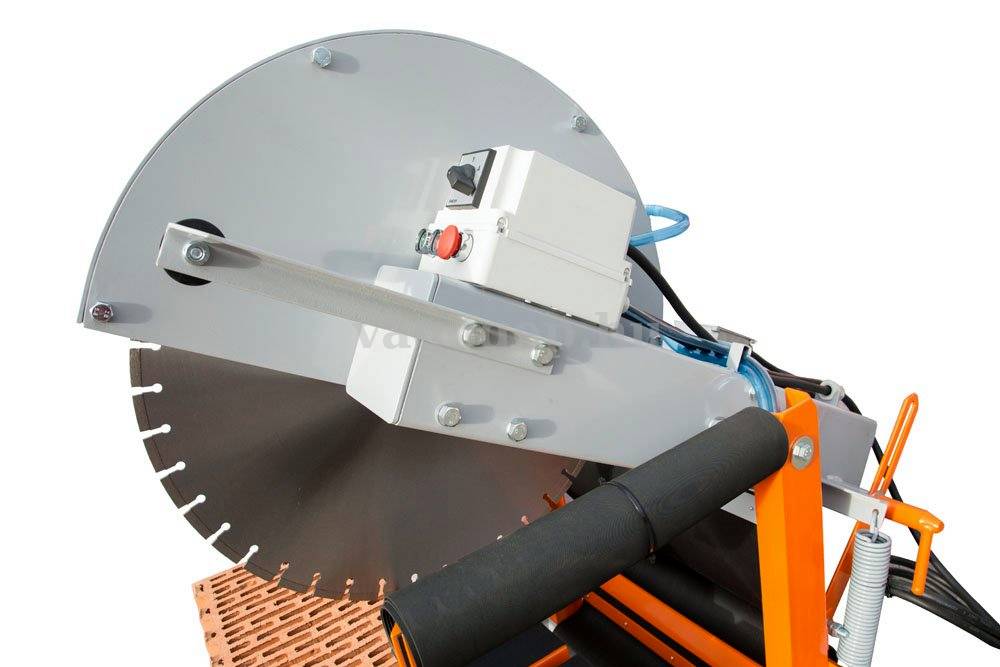 ZIVtec KTV650E téglavágógép - 3